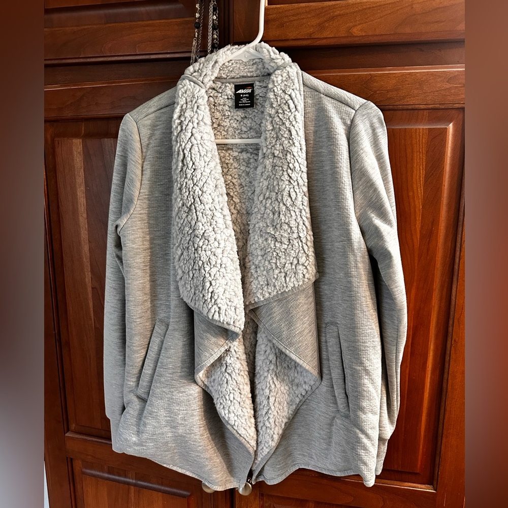 Avia Sherpa light gray new ladies open front jacket